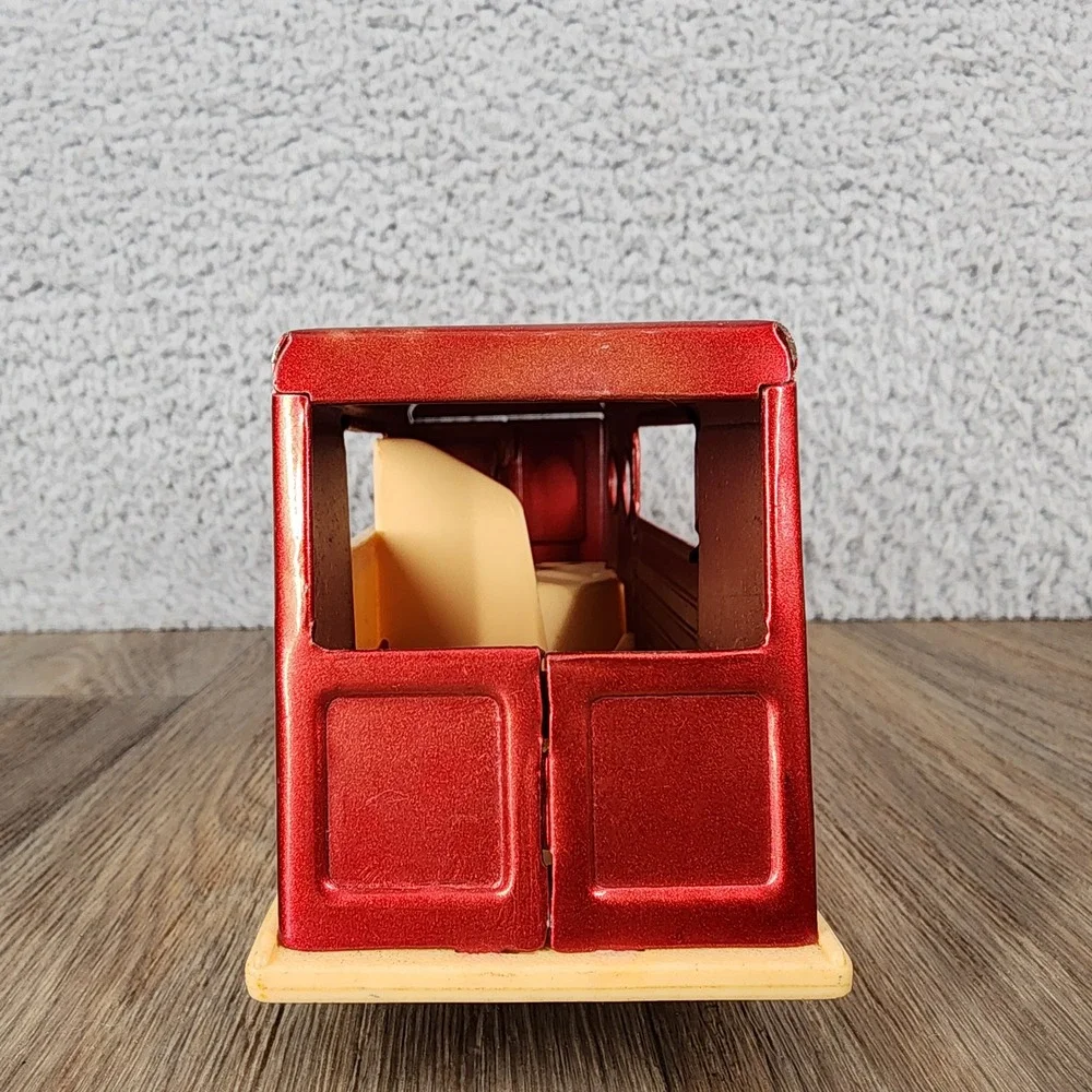 Vintage 1980 Buddy L Stable Horse Trailer Semi Truck Red Pressed Steel Macau Toy